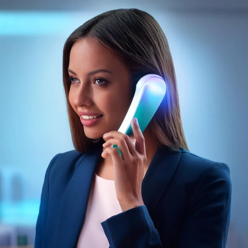 Assistante virtuelle au téléphone